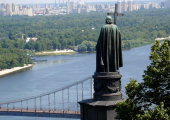 За возведение монумента князю Владимиру проголосовала большая часть опрошенных москвичей