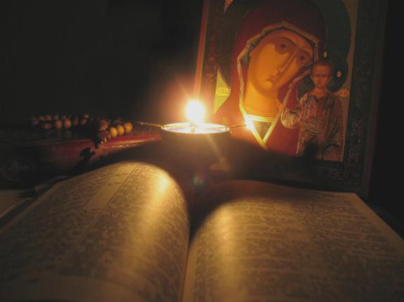 Казанская икона Божьей матери помогает женщинам от всех бед